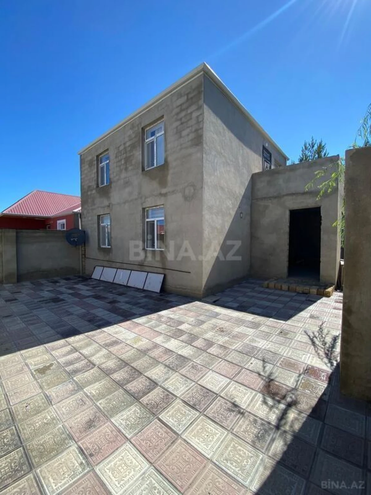 Satılır 5 otaqlı həyət evi 140 m²