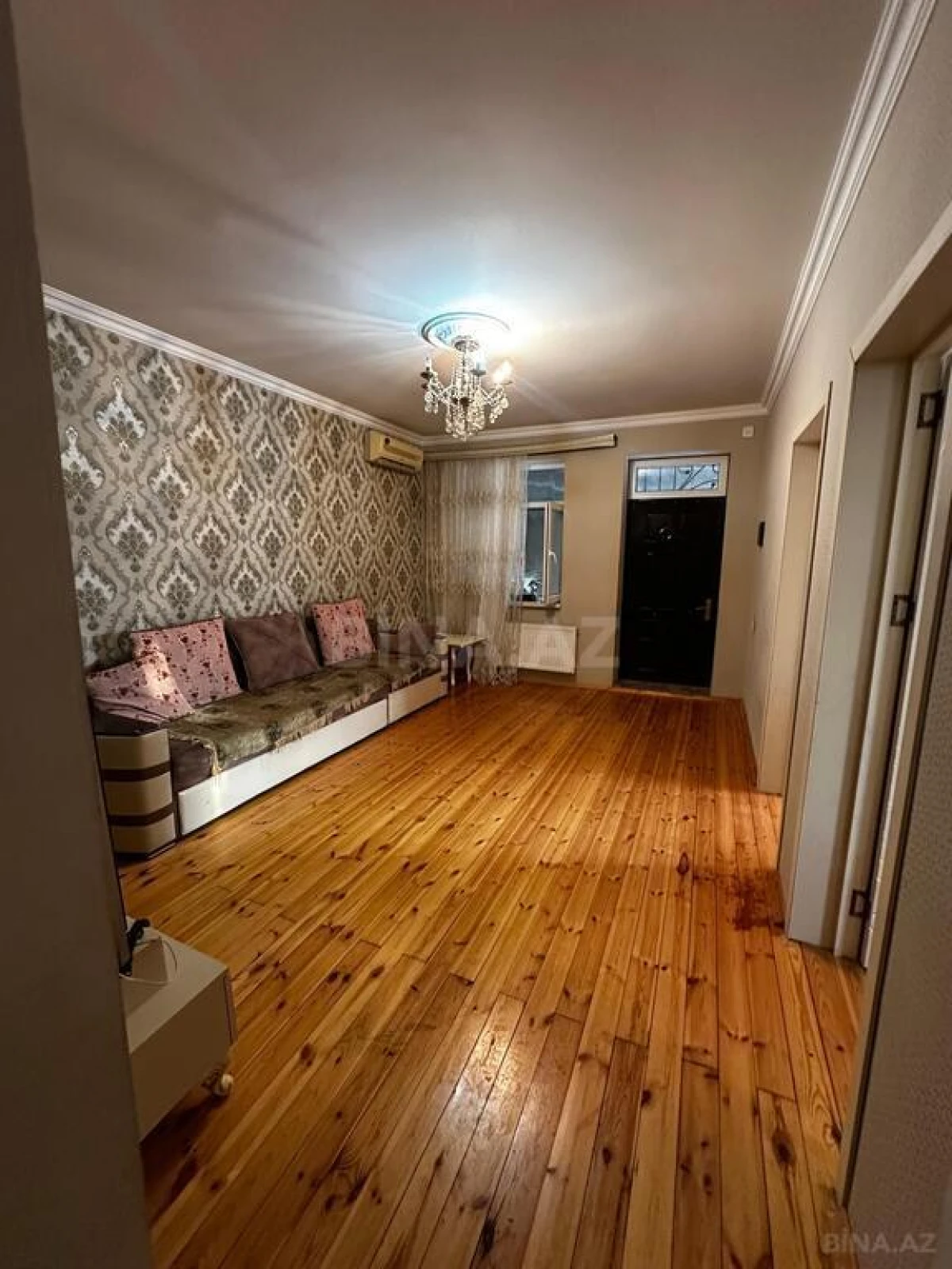 Satılır 5 otaqlı həyət evi 140 m²