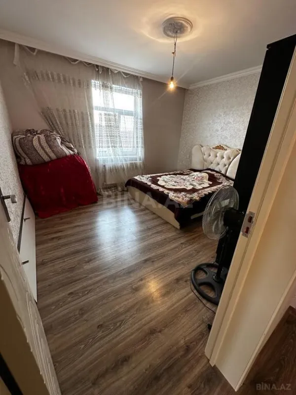 Satılır 5 otaqlı həyət evi 140 m²