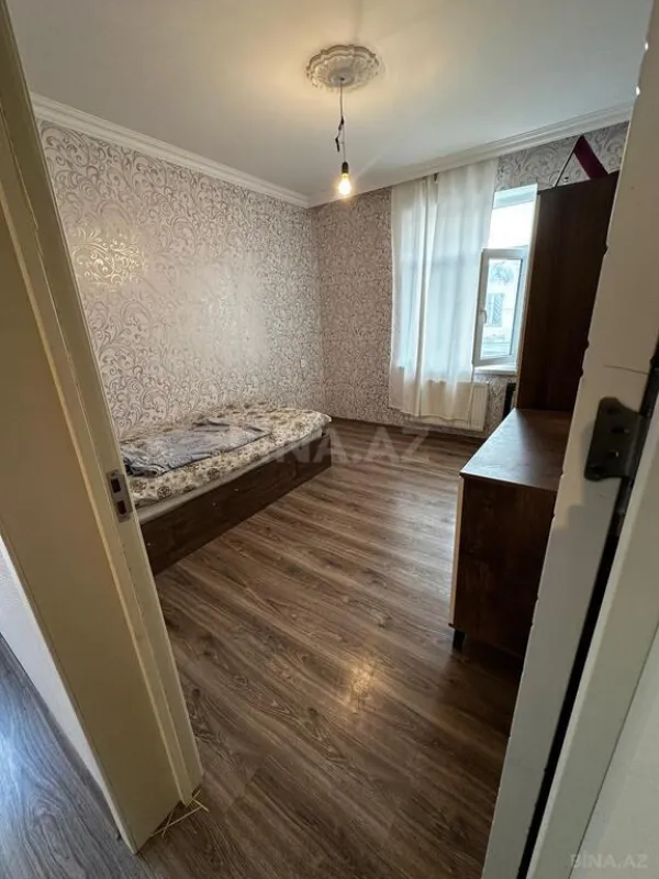 Satılır 5 otaqlı həyət evi 140 m²