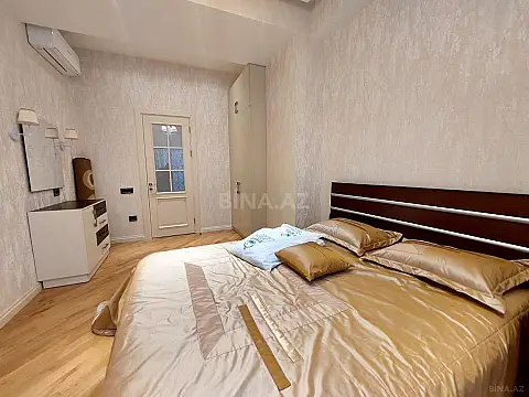 Kirayə verilir 3 otaqlı mənzil 135 m²