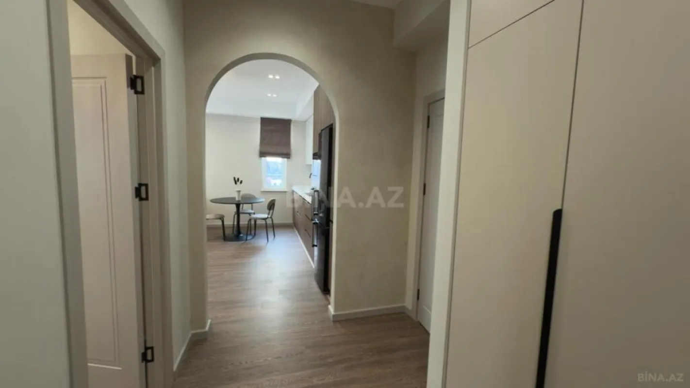 Satılır 2 otaqlı mənzil 61 m²