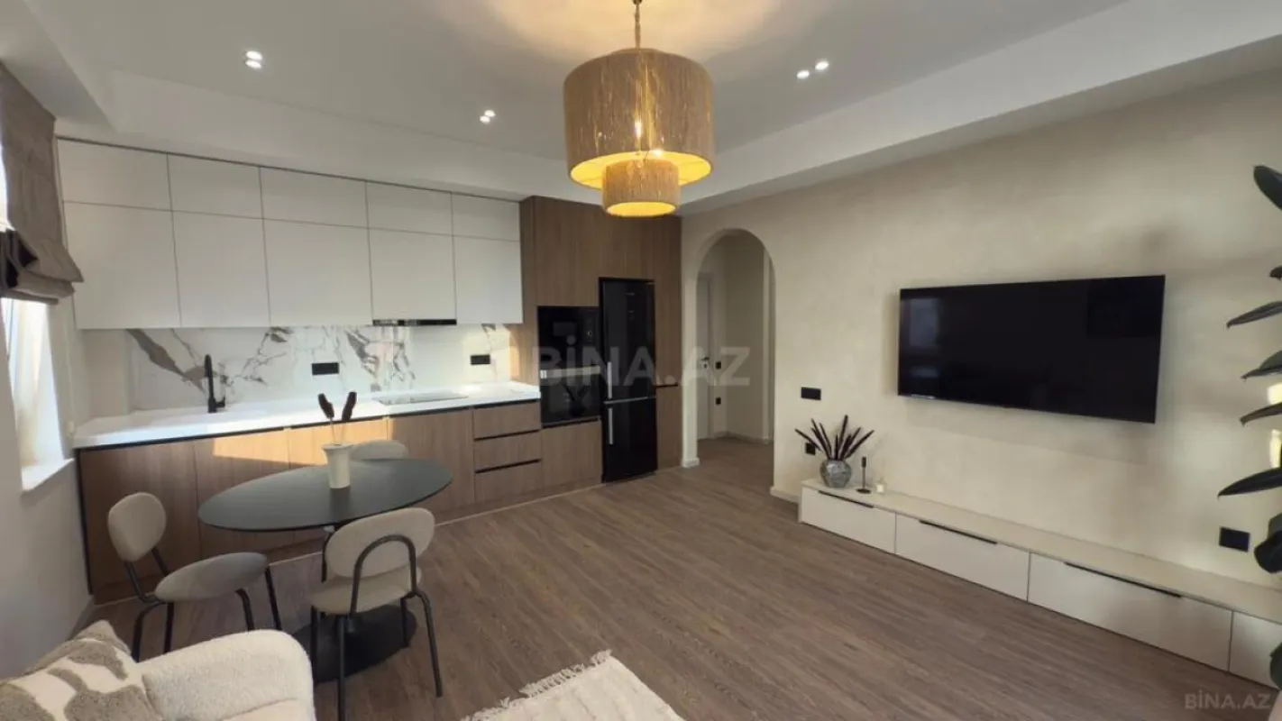 Satılır 2 otaqlı mənzil 61 m²