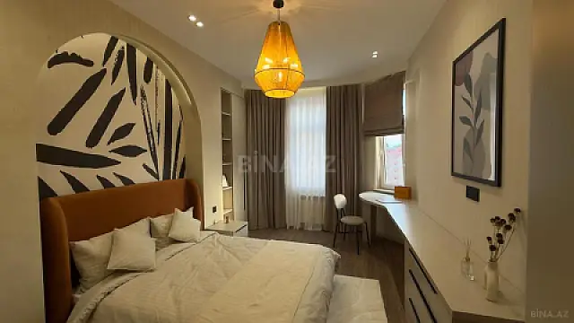 Satılır 2 otaqlı mənzil 61 m²