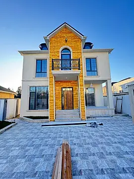 Satılır 4 otaqlı həyət evi 200 m²