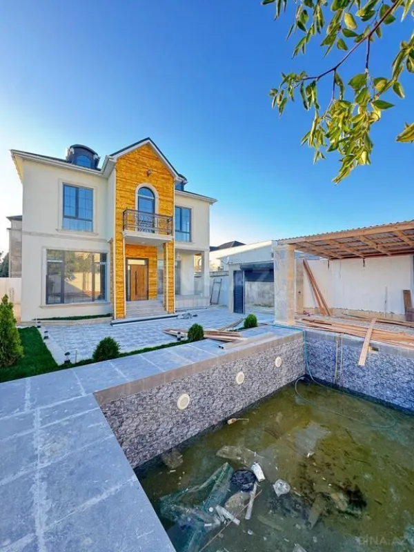 Satılır 4 otaqlı həyət evi 200 m²