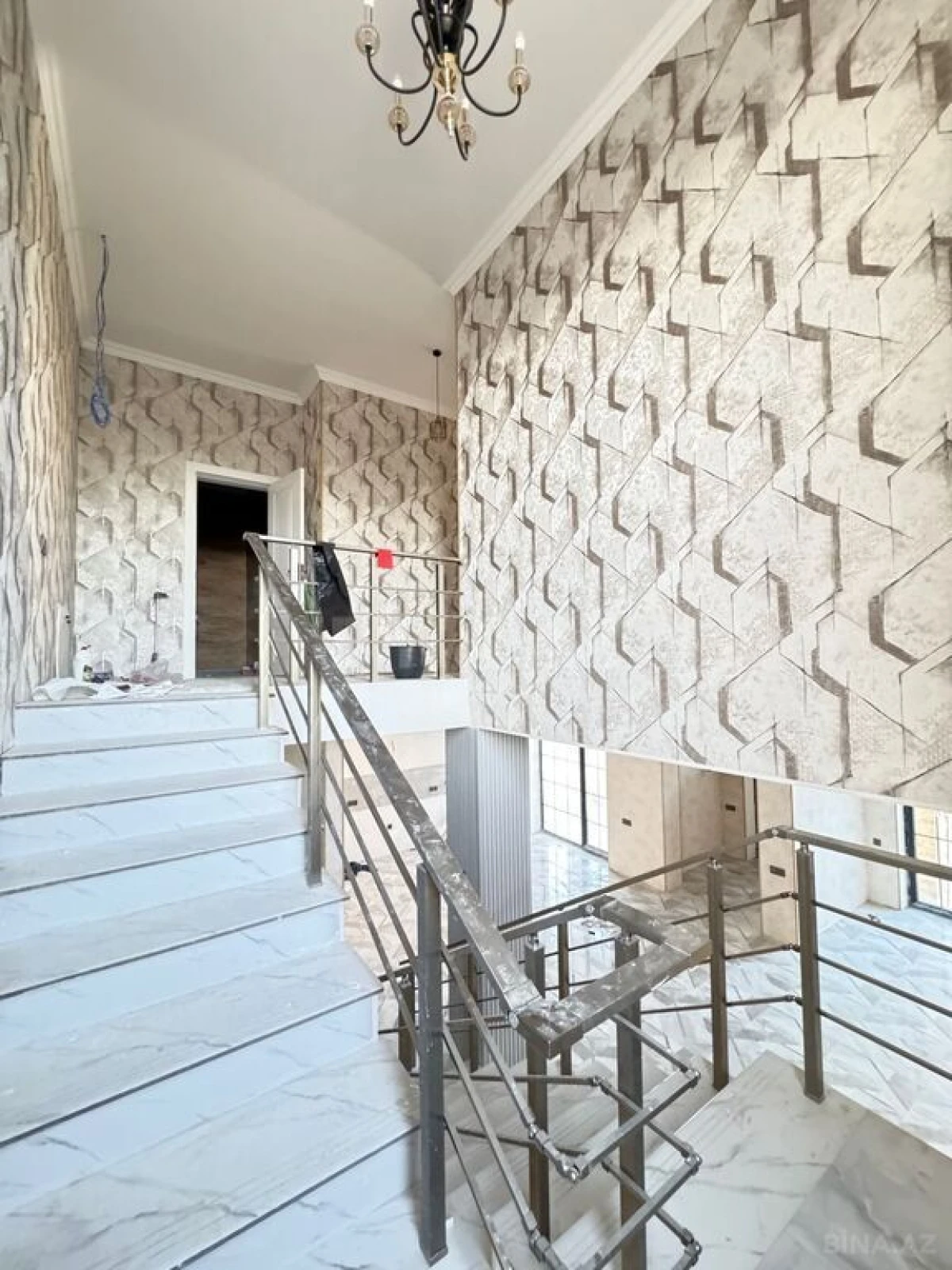 Satılır 4 otaqlı həyət evi 200 m²