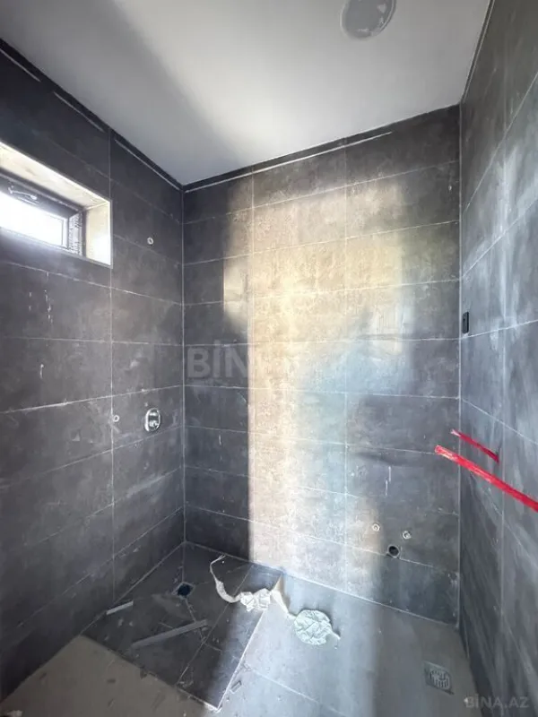 Satılır 4 otaqlı həyət evi 200 m²