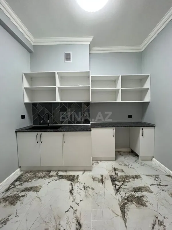 Satılır 4 otaqlı mənzil 168 m²