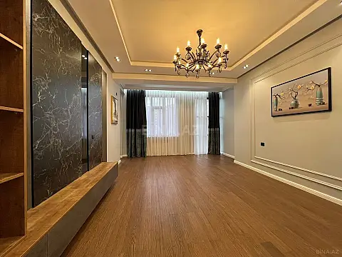 Satılır 4 otaqlı mənzil 168 m²