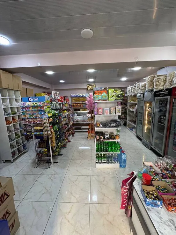 Satılır obyekt 45 m²