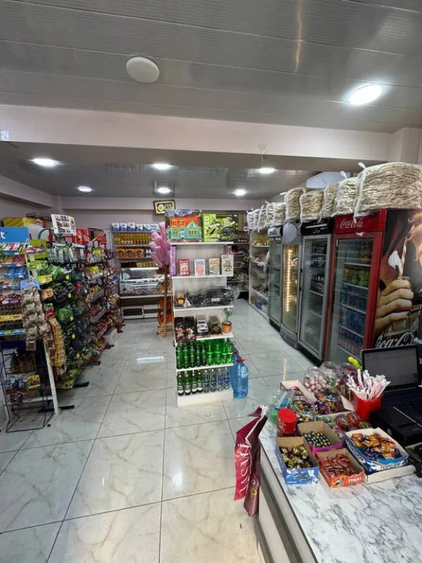 Satılır obyekt 45 m²