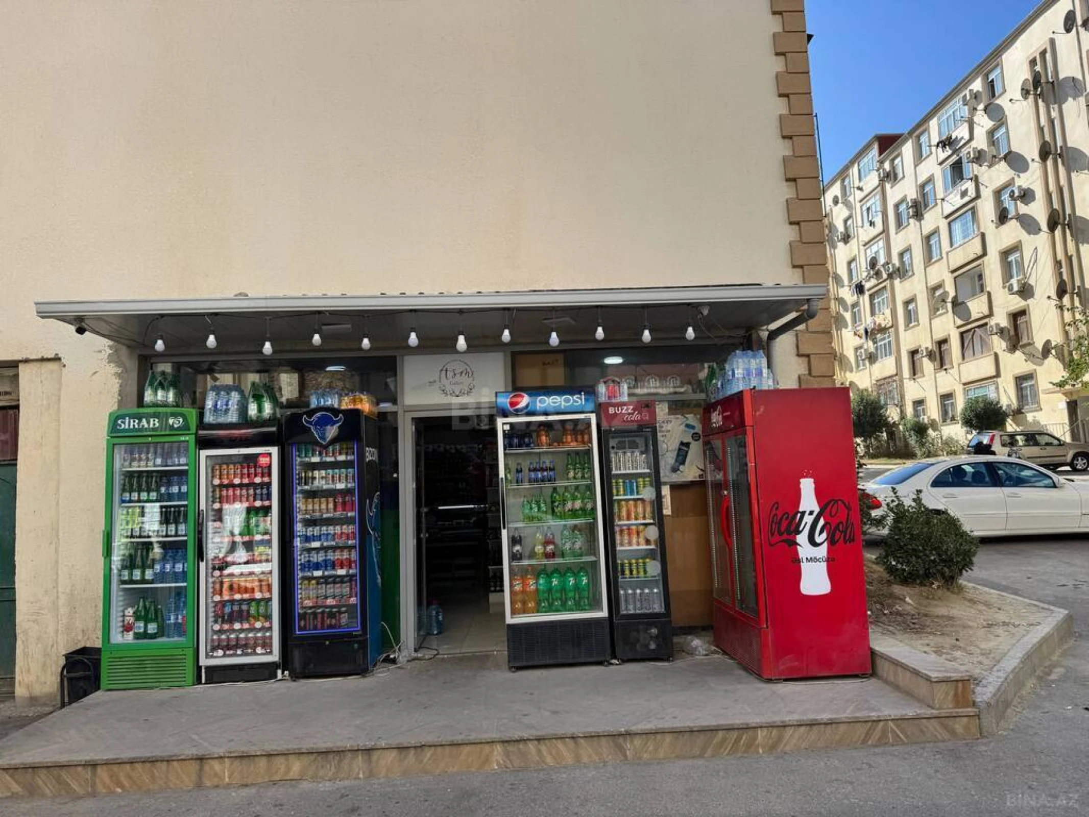 Satılır obyekt 45 m²