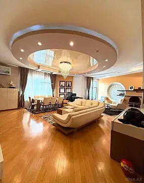 Satılır 3 otaqlı mənzil 141 m² — Bakı, Memar Əcəmi yanı 3 otaq 141.00 m²