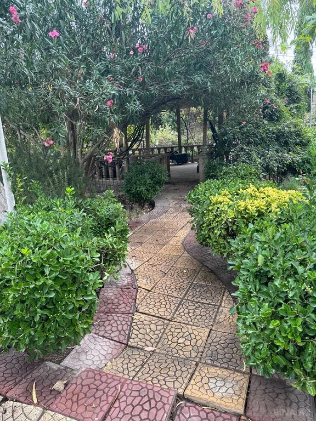 Satılır 6 otaqlı həyət evi 200 m²