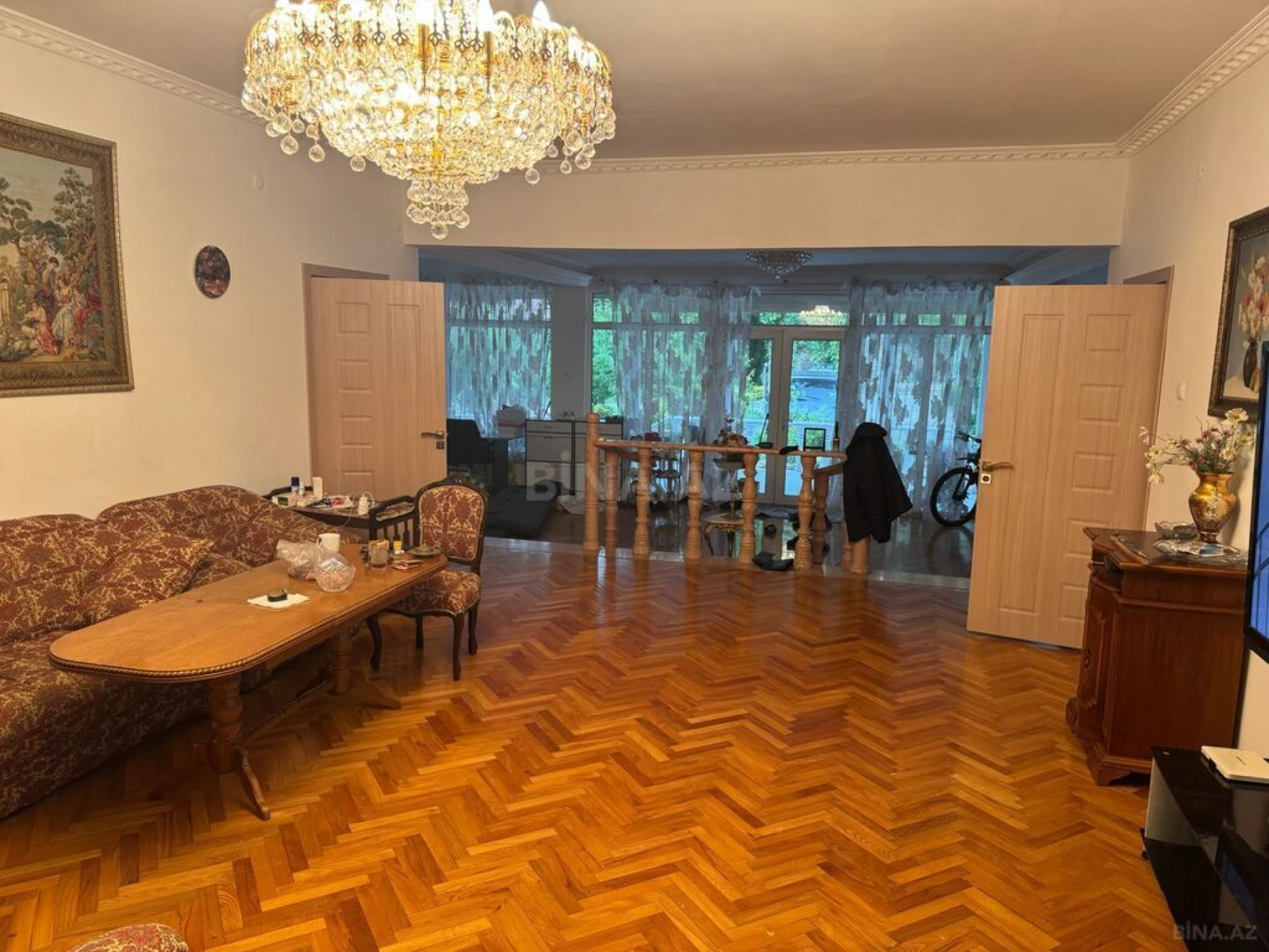 Satılır 6 otaqlı həyət evi 200 m²
