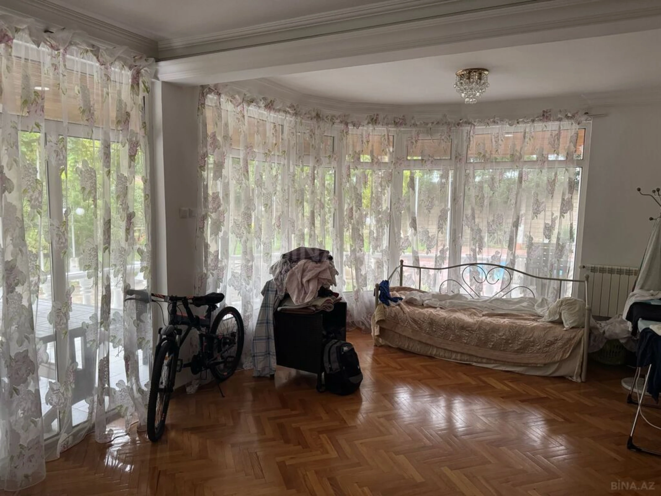 Satılır 6 otaqlı həyət evi 200 m²