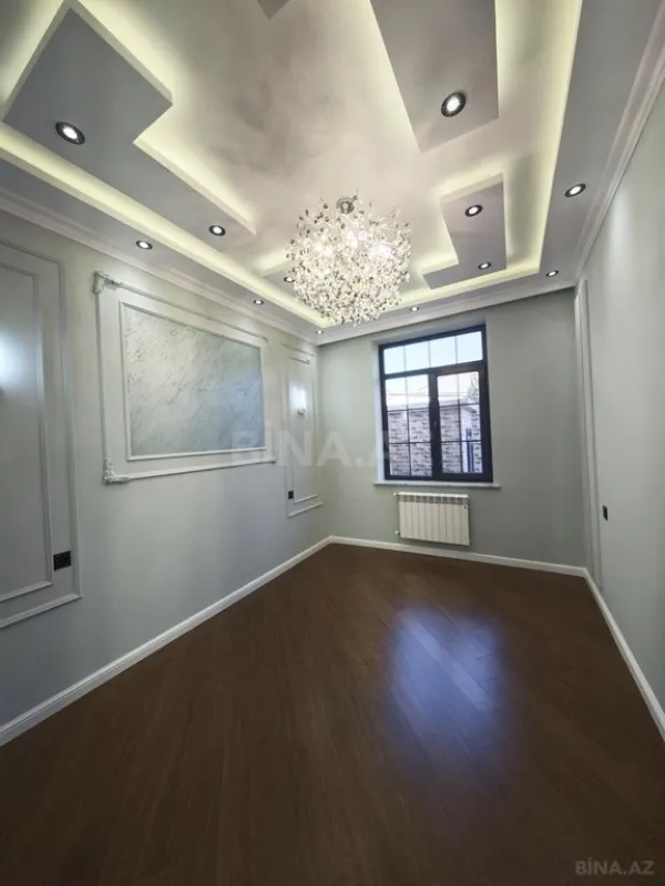 Satılır 5 otaqlı həyət evi 200 m²