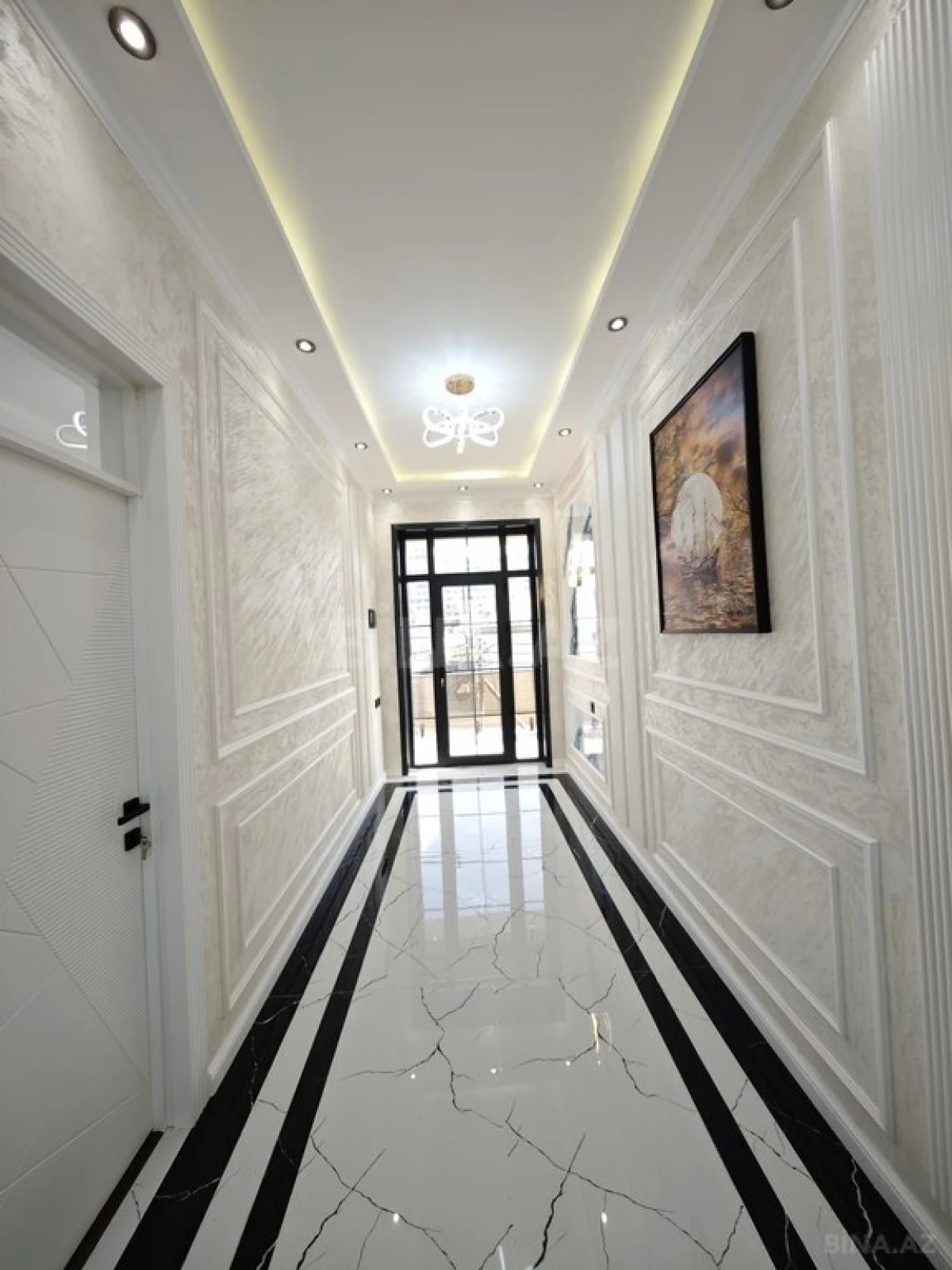 Satılır 5 otaqlı həyət evi 200 m²