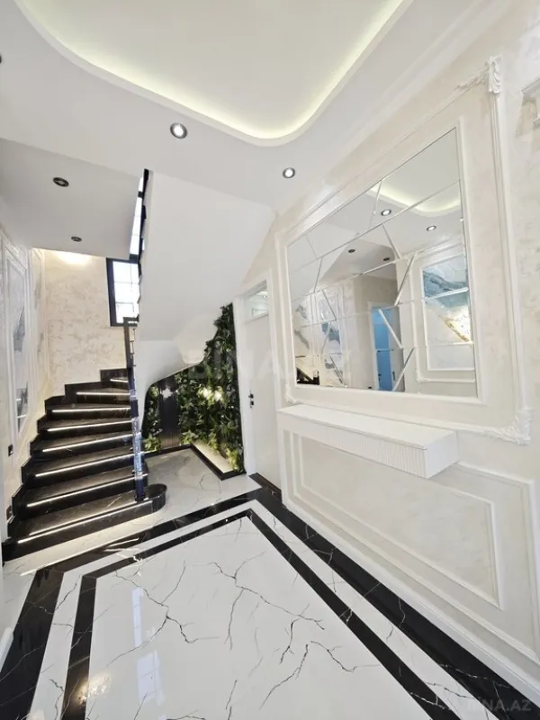 Satılır 5 otaqlı həyət evi 200 m²