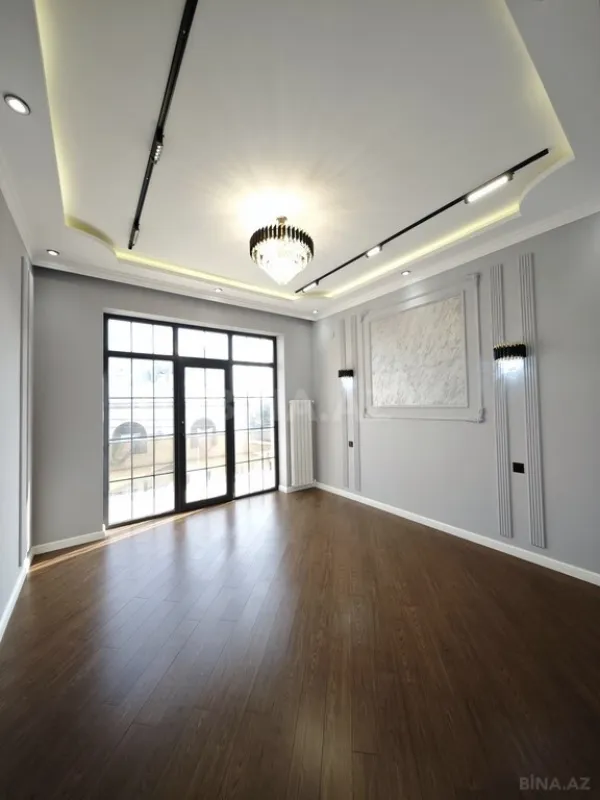 Satılır 5 otaqlı həyət evi 200 m²