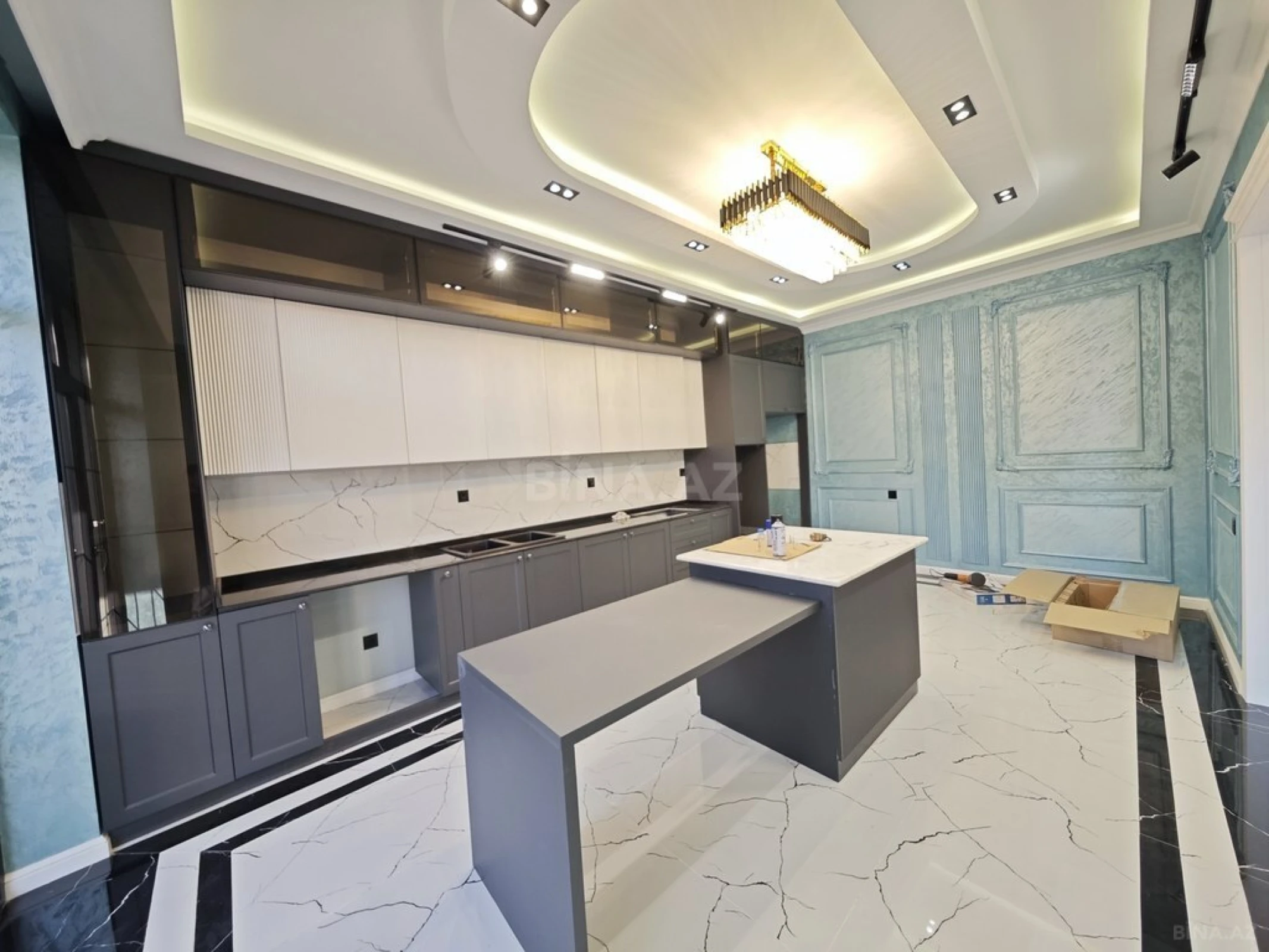 Satılır 5 otaqlı həyət evi 200 m²