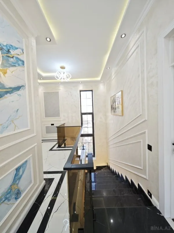 Satılır 5 otaqlı həyət evi 200 m²