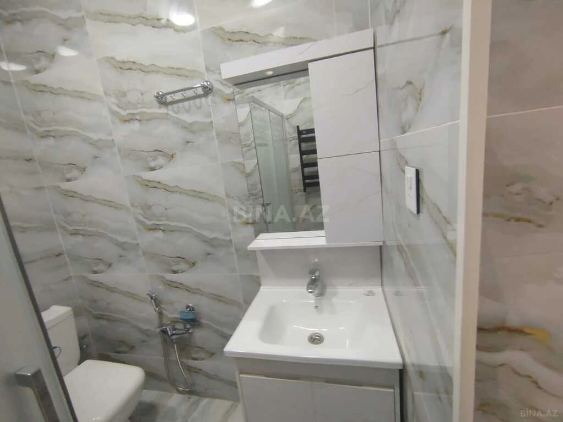 Satılır 4 otaqlı həyət evi 130 m²