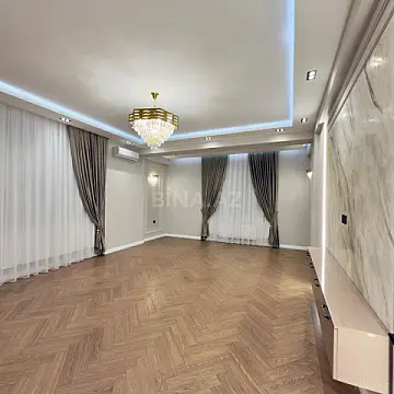 Satılır 3 otaqlı mənzil 132 m²