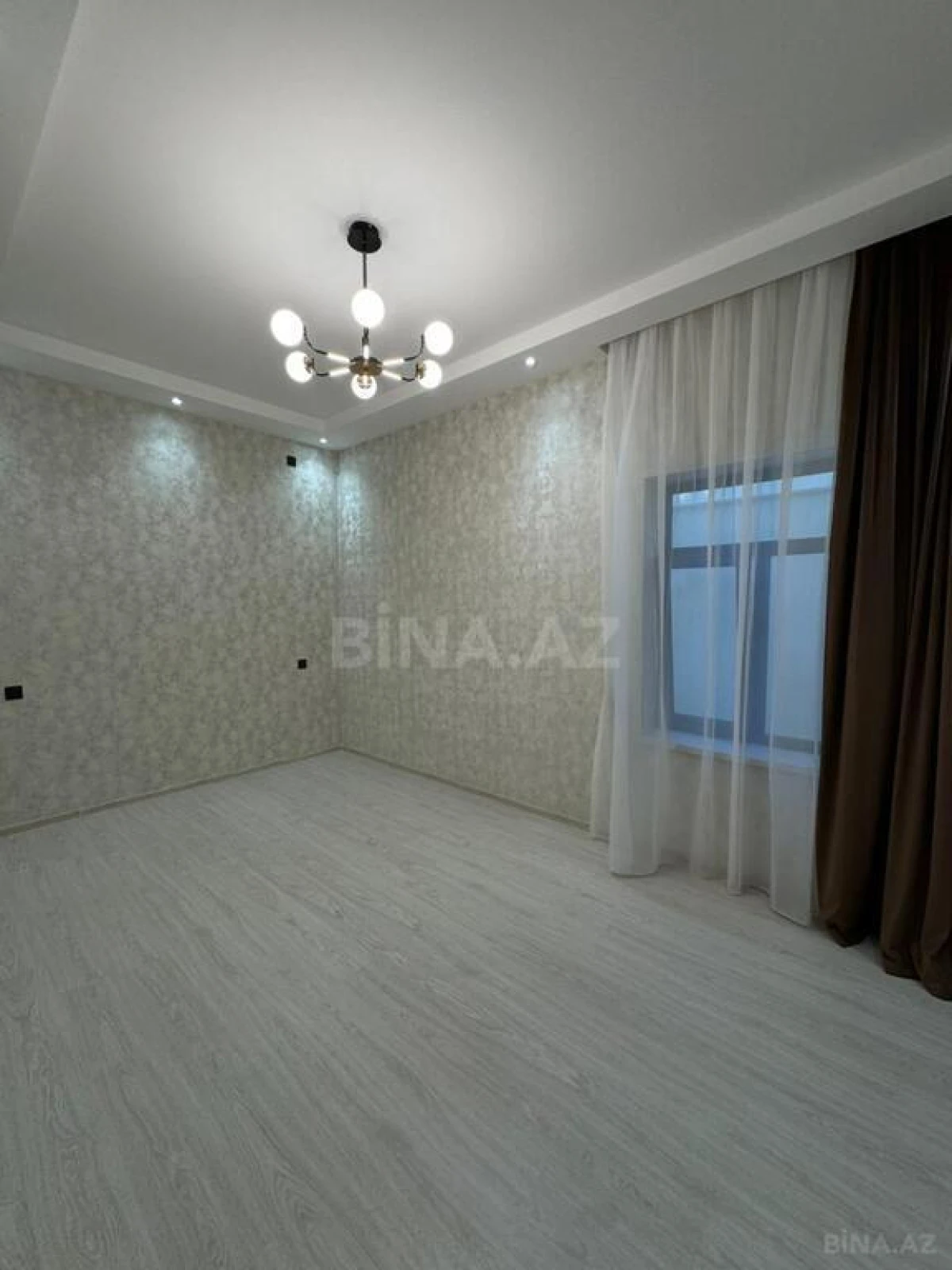 Satılır 4 otaqlı həyət evi 145 m²