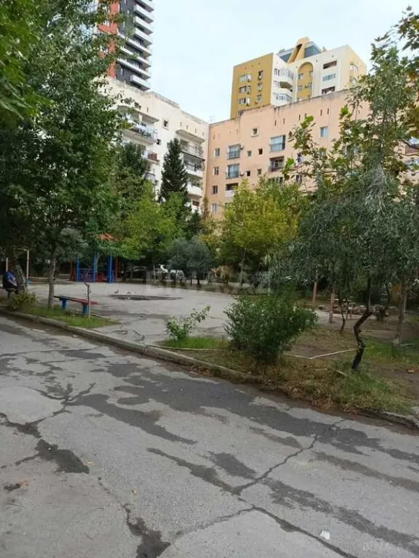 Satılır 3 otaqlı mənzil 85 m²