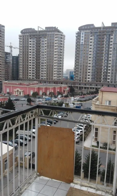 Satılır 3 otaqlı mənzil 85 m²