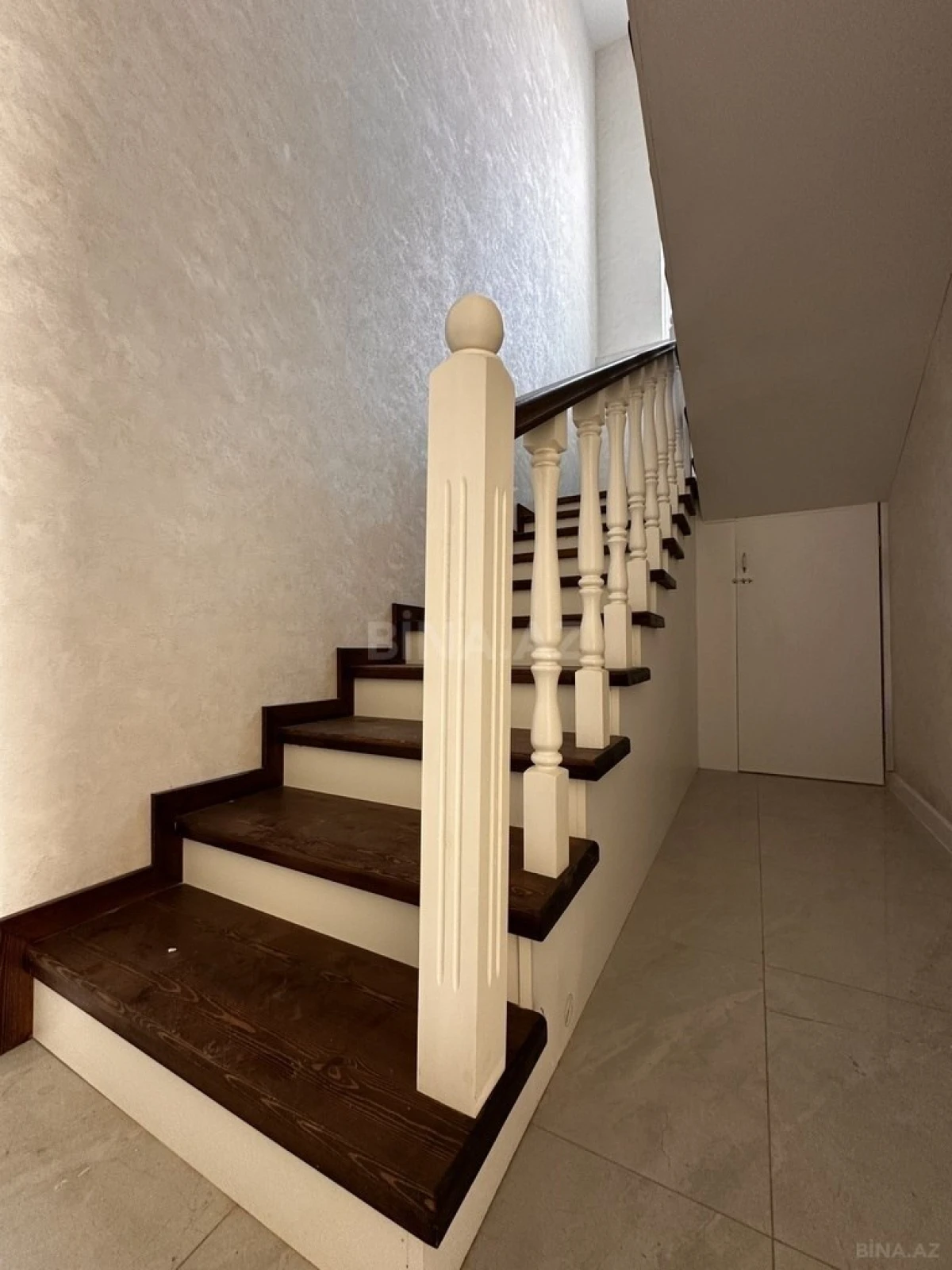 Satılır 4 otaqlı həyət evi 153.8 m²