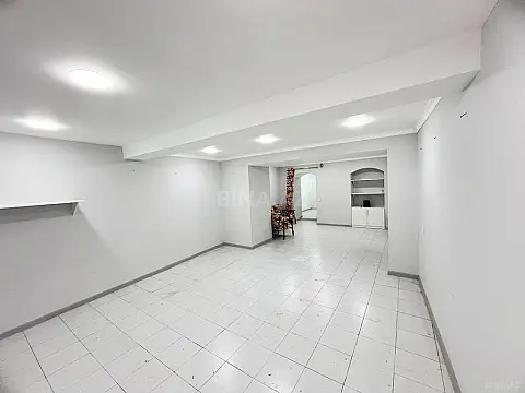 Kirayə verilir obyekt 50 m² — Bakı, İnşaatçılar 50.00 m²
