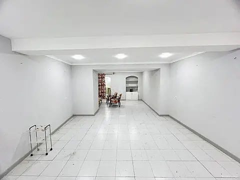 Kirayə verilir obyekt 50 m²