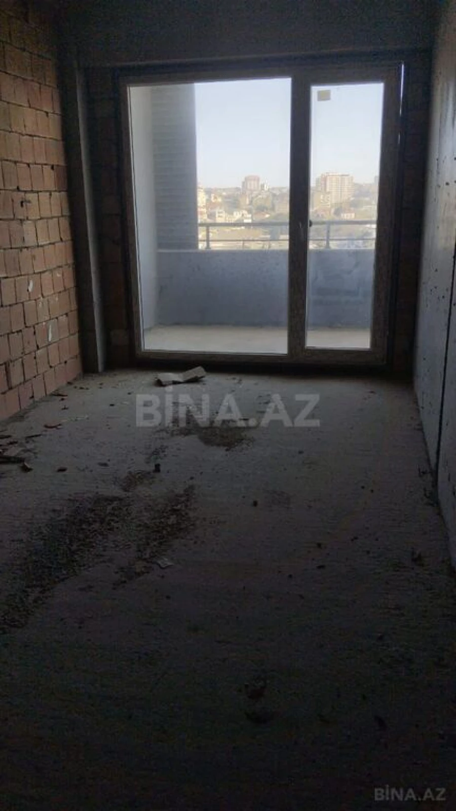 Satılır 3 otaqlı mənzil 111 m²