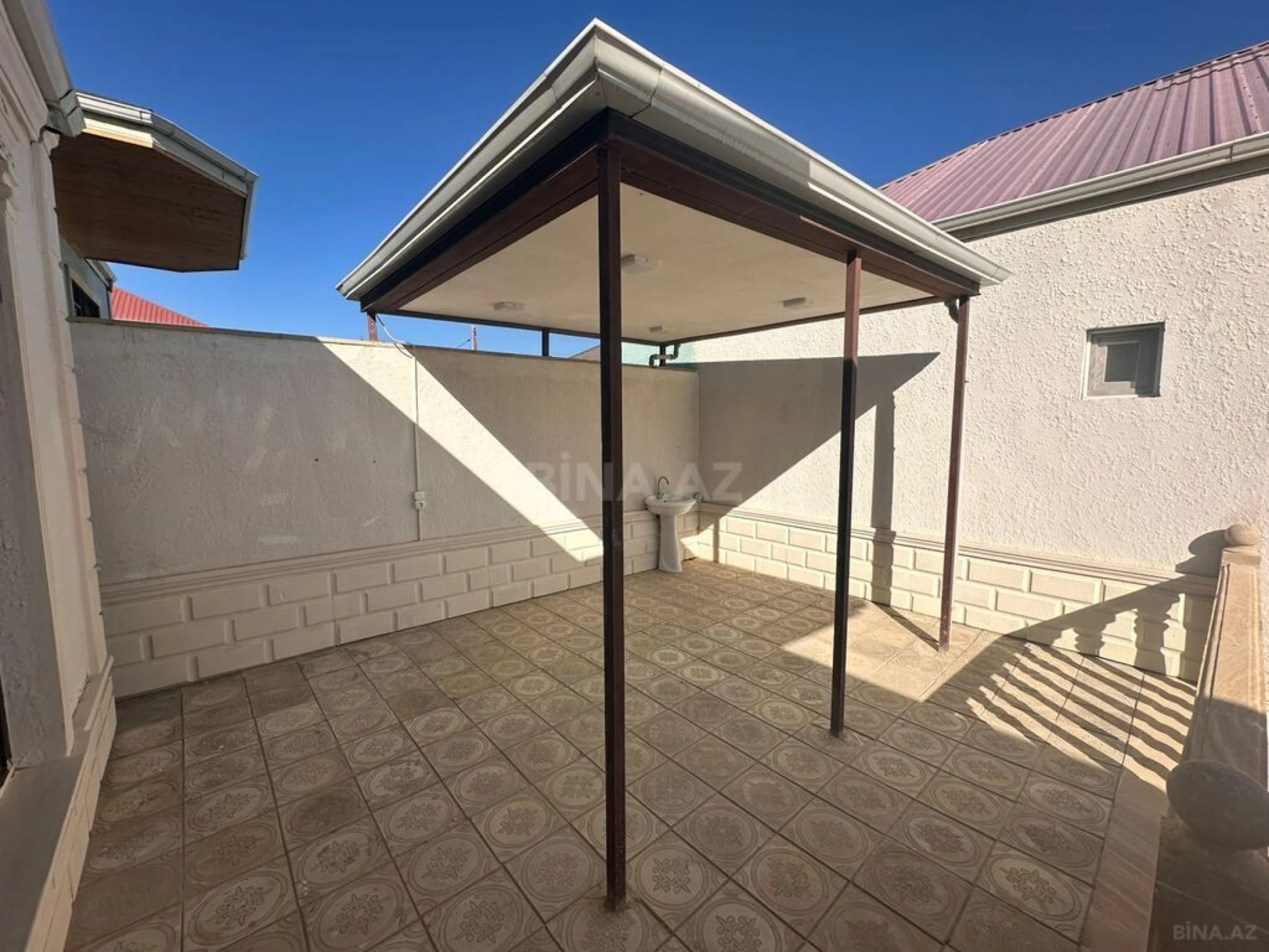 Satılır 3 otaqlı həyət evi 100 m²