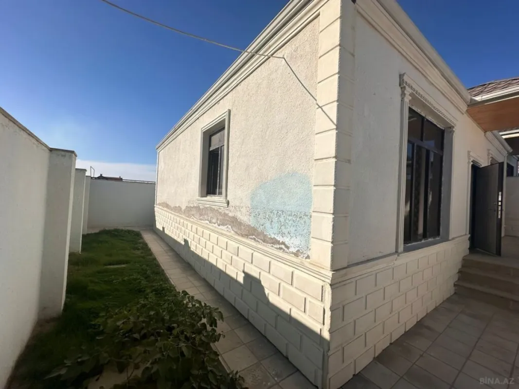 Satılır 3 otaqlı həyət evi 100 m²