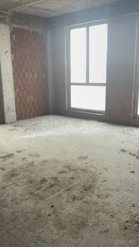 Satılır 3 otaqlı mənzil 140 m²