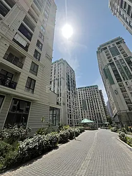 Satılır 3 otaqlı mənzil 140 m²