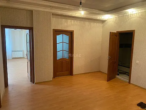 Satılır 3 otaqlı mənzil 145 m²