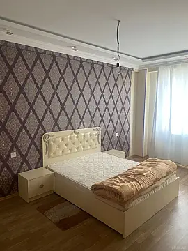 Satılır 3 otaqlı mənzil 145 m²