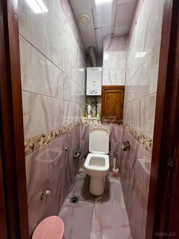 Satılır 4 otaqlı mənzil 130 m²