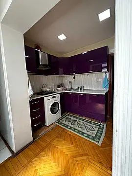 Satılır 4 otaqlı mənzil 130 m²