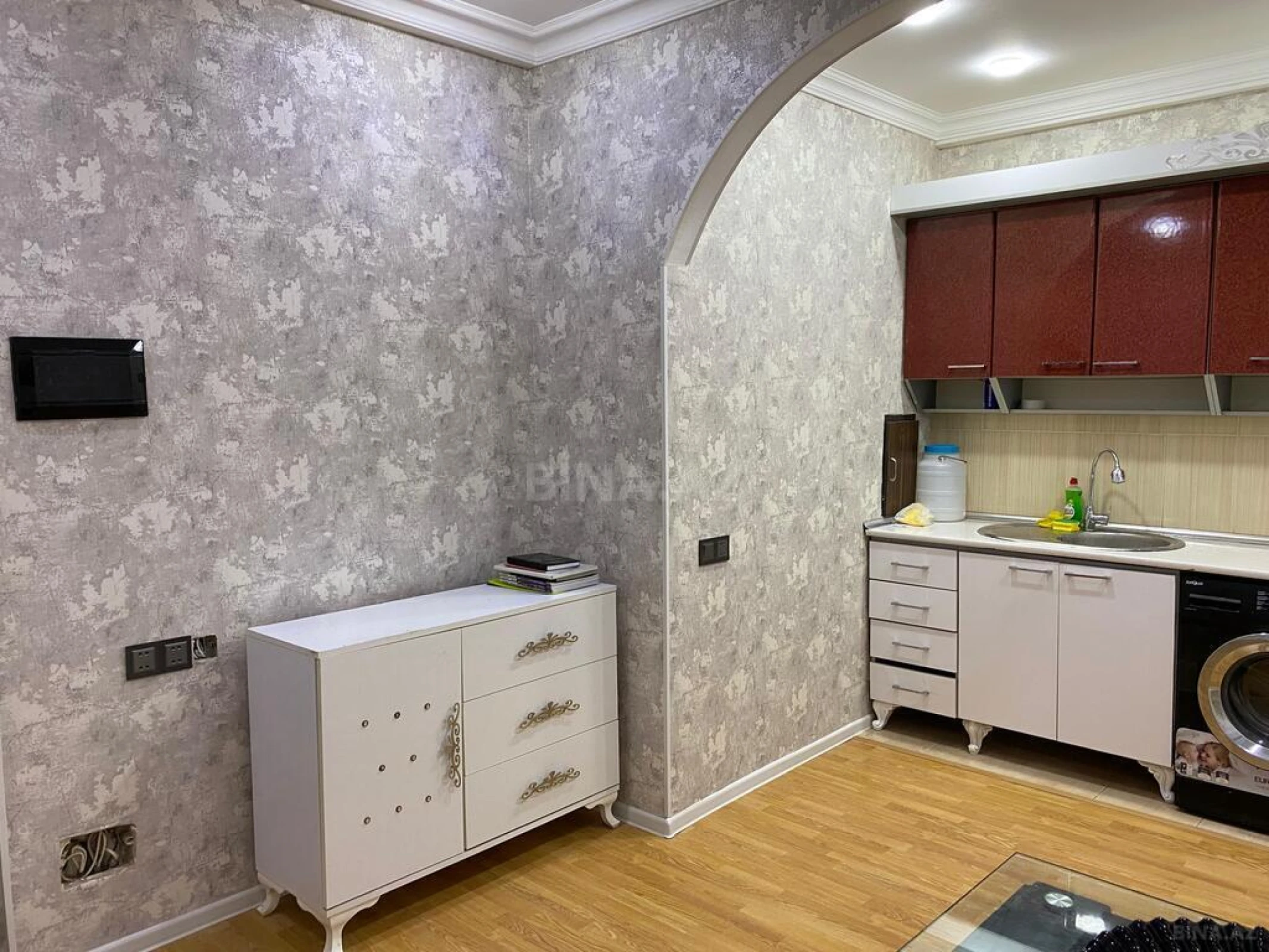Satılır 2 otaqlı mənzil 72 m²