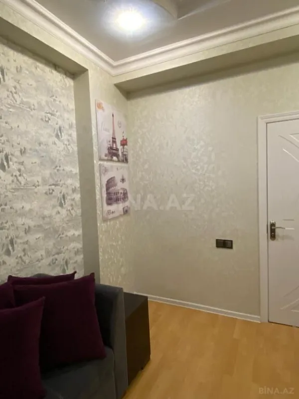 Satılır 2 otaqlı mənzil 72 m²
