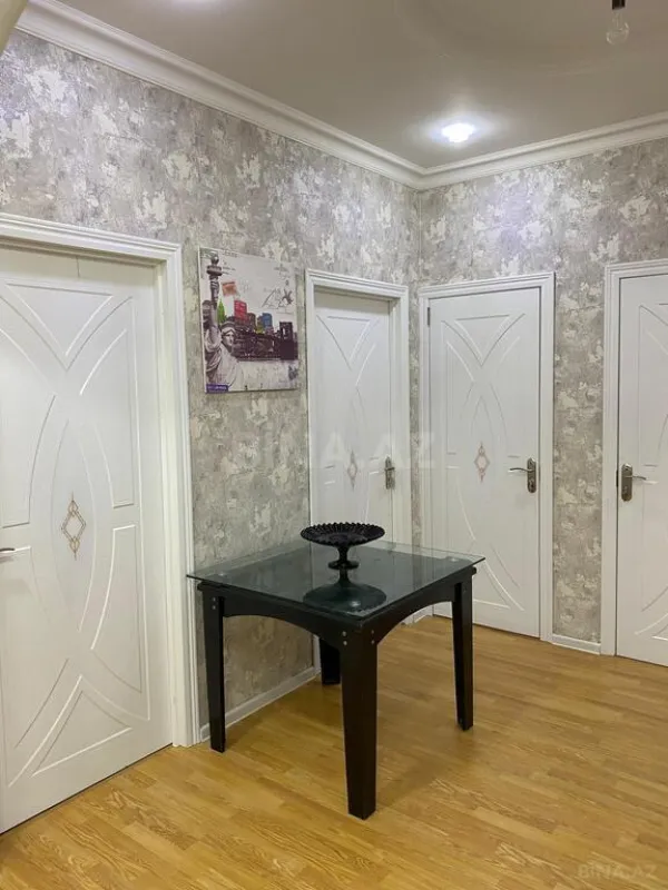 Satılır 2 otaqlı mənzil 72 m²