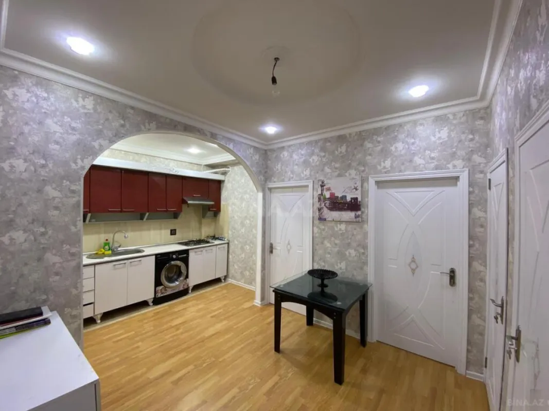 Satılır 2 otaqlı mənzil 72 m²