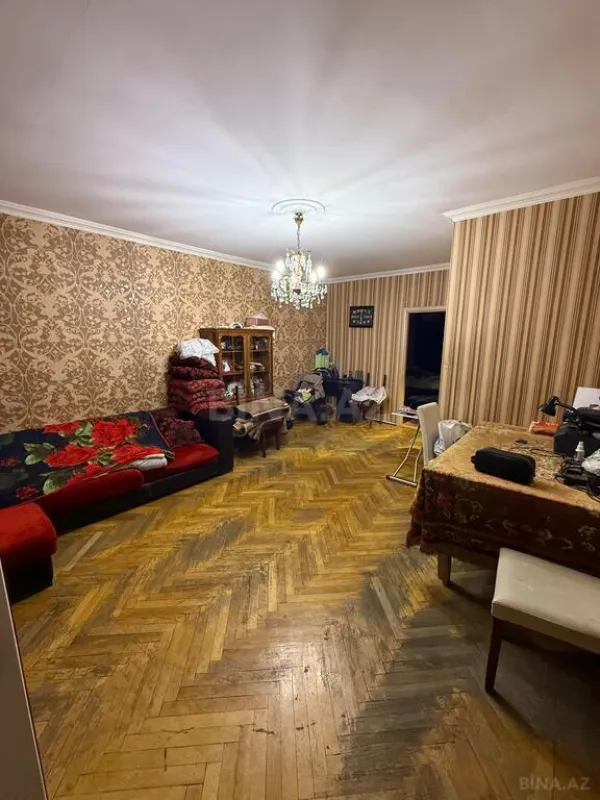 Satılır 3 otaqlı mənzil 62.8 m²