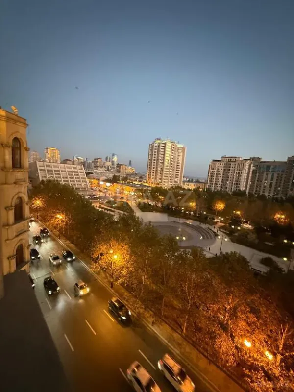 Satılır 3 otaqlı mənzil 62.8 m²